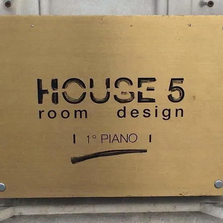 House 5 Nocleg ze śniadaniem