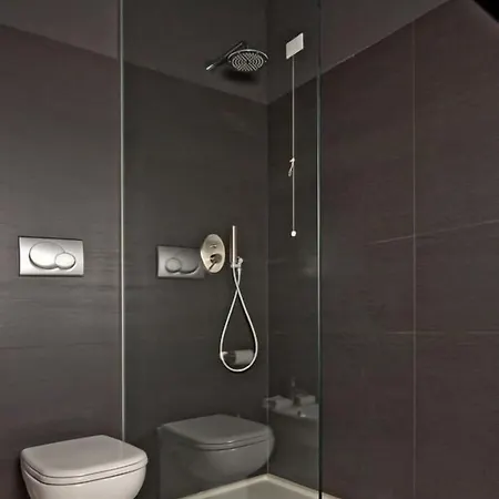 House 5 Panzió Trieszt