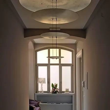 House 5 ترييستي