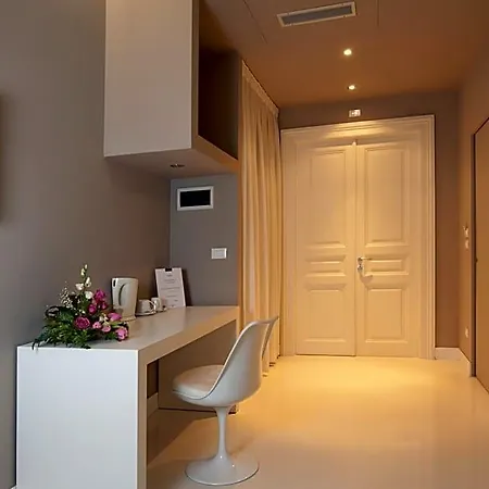 فندق مبيت وإفطار House 5 ترييستي