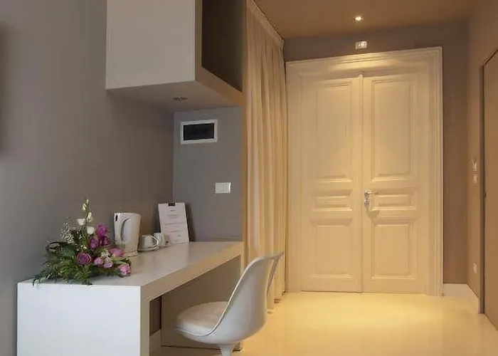 House 5 Panzió Trieszt